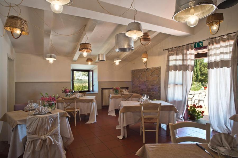 Agriturismo Santa Vittoria Volterra Exteriör bild